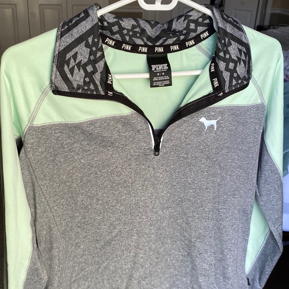 VS pullover